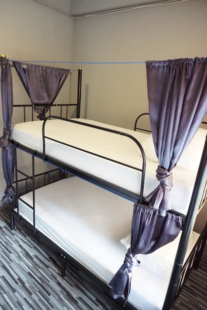 We Hostel Hatyai 19/32