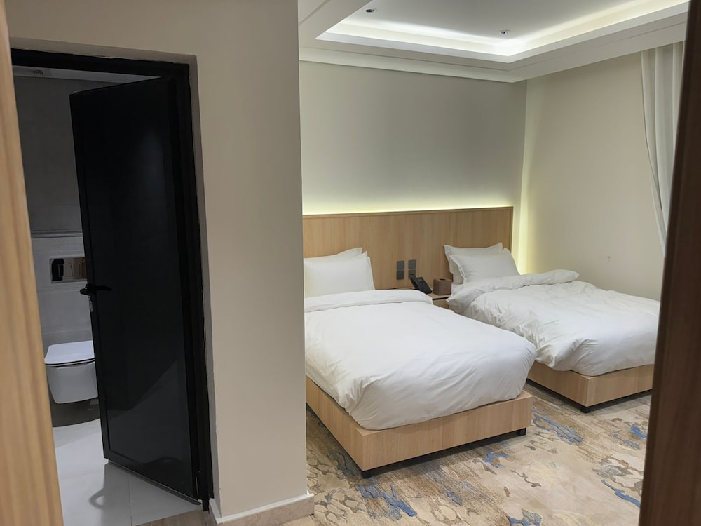 AYAS Hotel 20/36