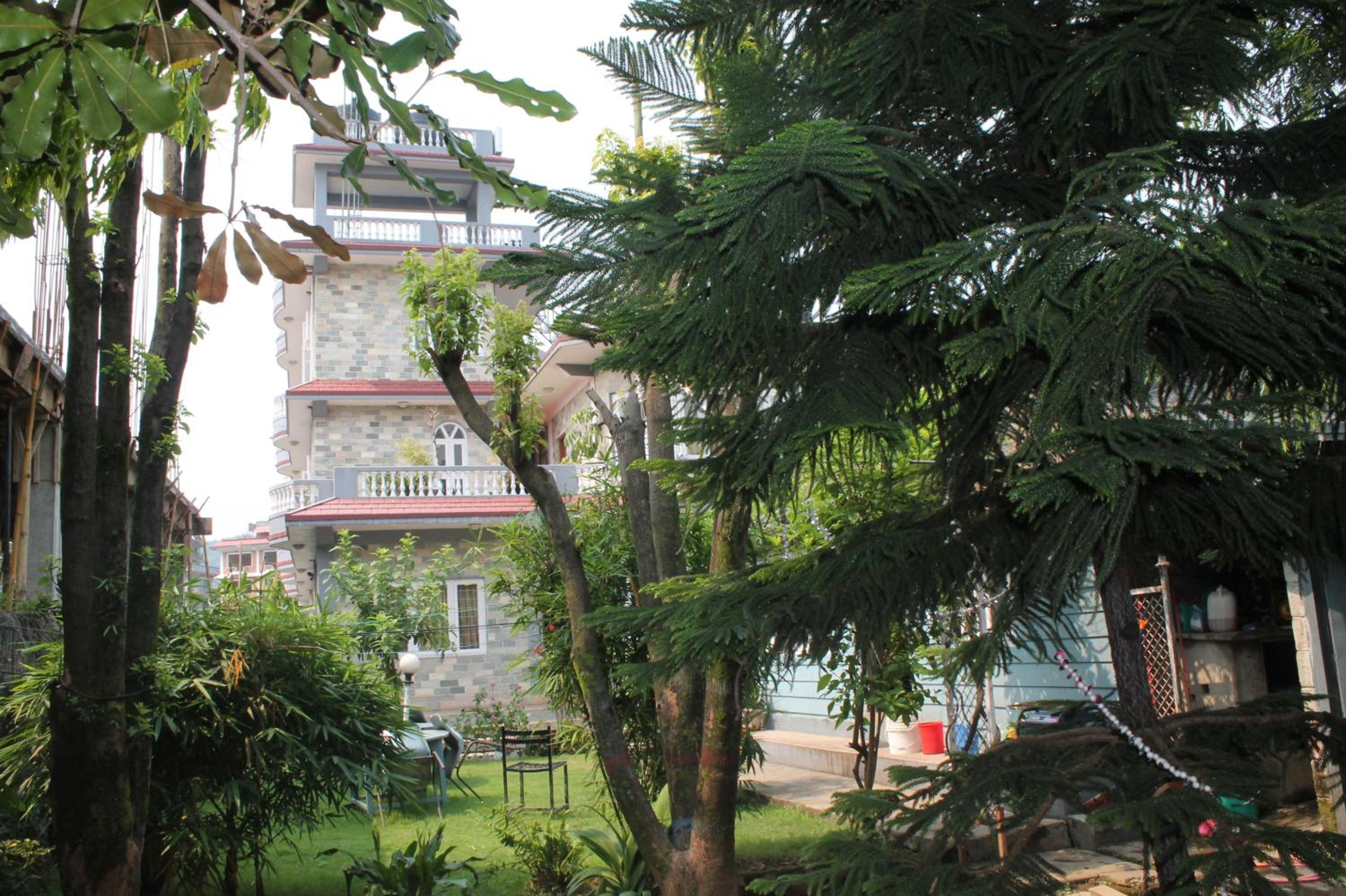 Hotel Fishtail Villa 24/24