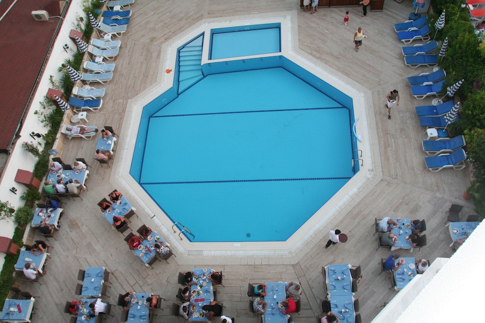 Elysee Beach Hotel 20/50