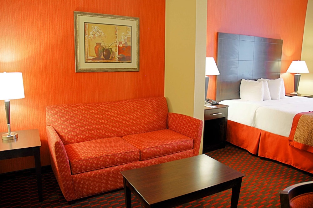 Best Western Plus Flowood Inn & Suites 15/39