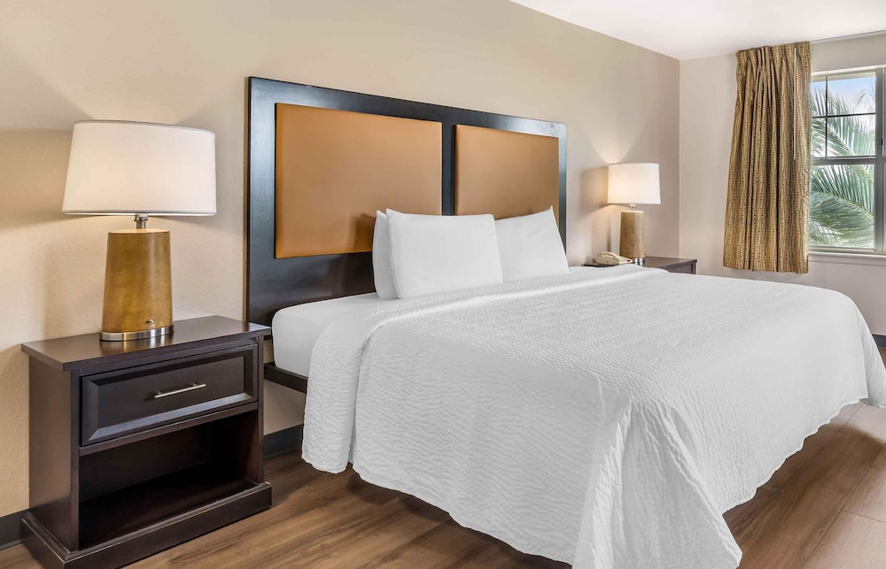 Extended Stay America - Tampa - Airport - N. West Shore Blvd 41/73