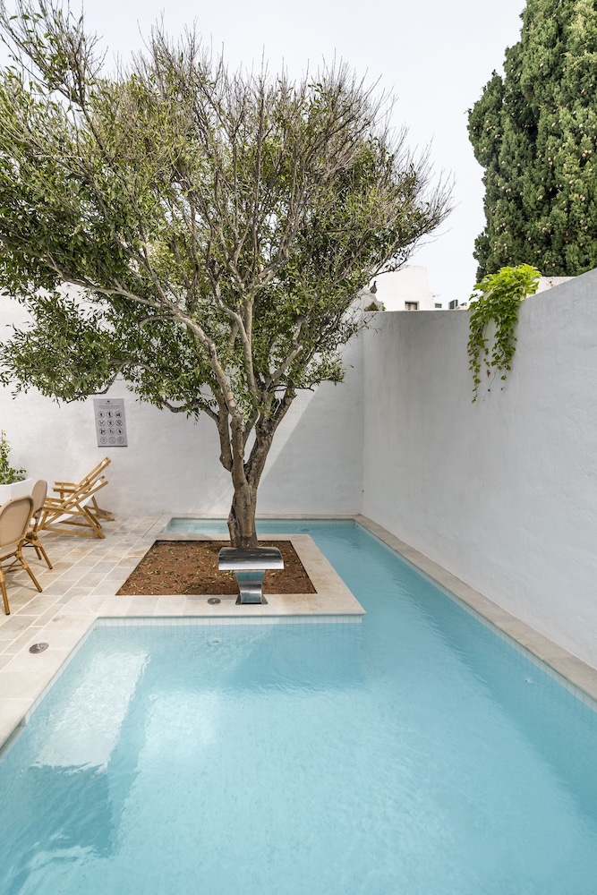 Seranova Luxury Hotel - Adults Only 41/50