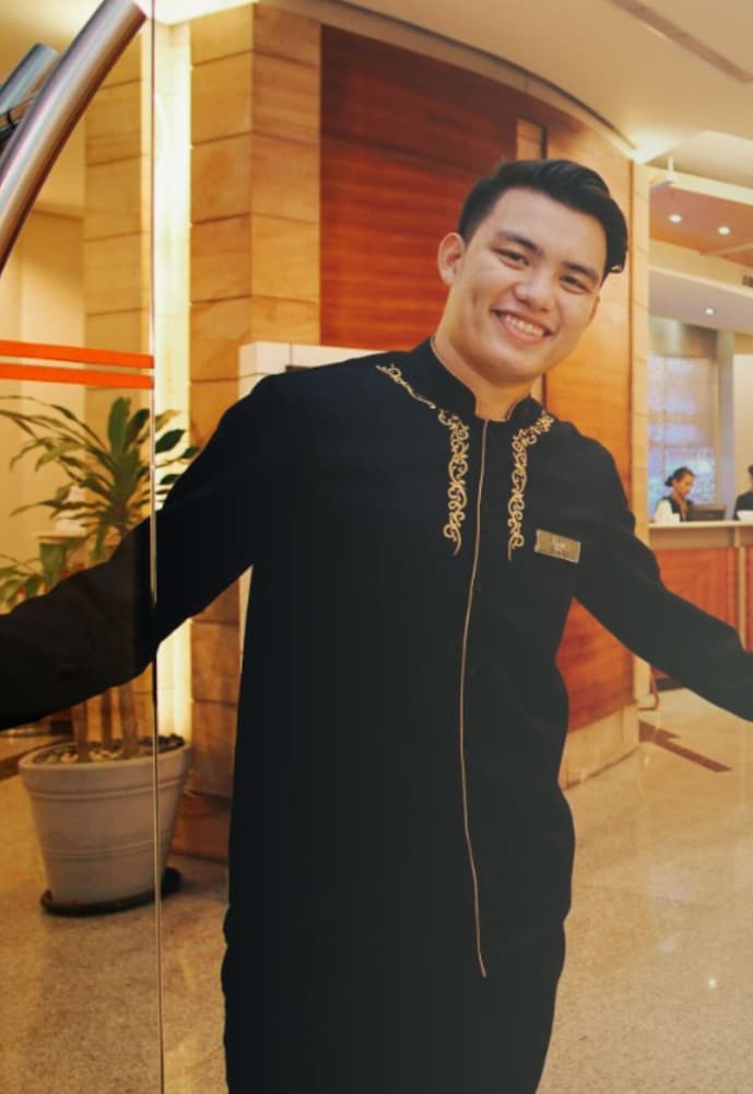 Greenhills Elan Hotel Modern 8/56