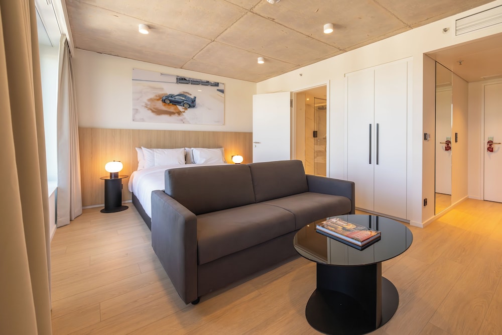 NOTO Hotel 52/69