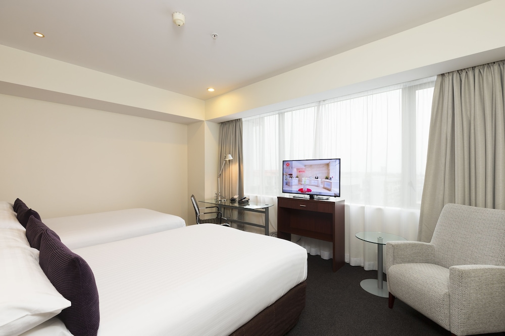 Rydges Auckland 24/82