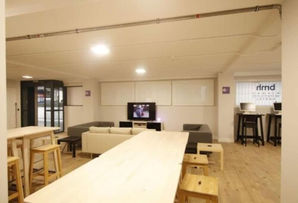 Bilbao Metropolitan Hostel By Bossh Hotels 25/30