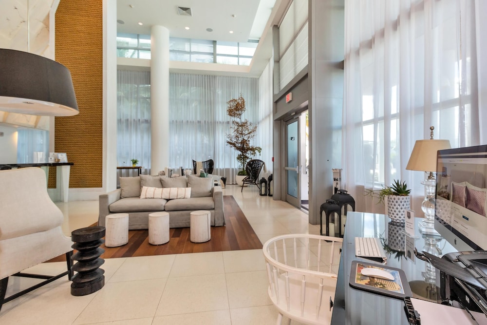 Dharma Home Suites Miami At Monte Carlo 49/53