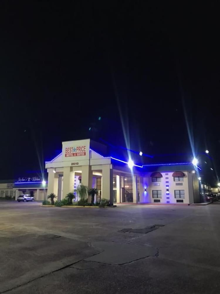 Best Price Motel & Suites 1/56