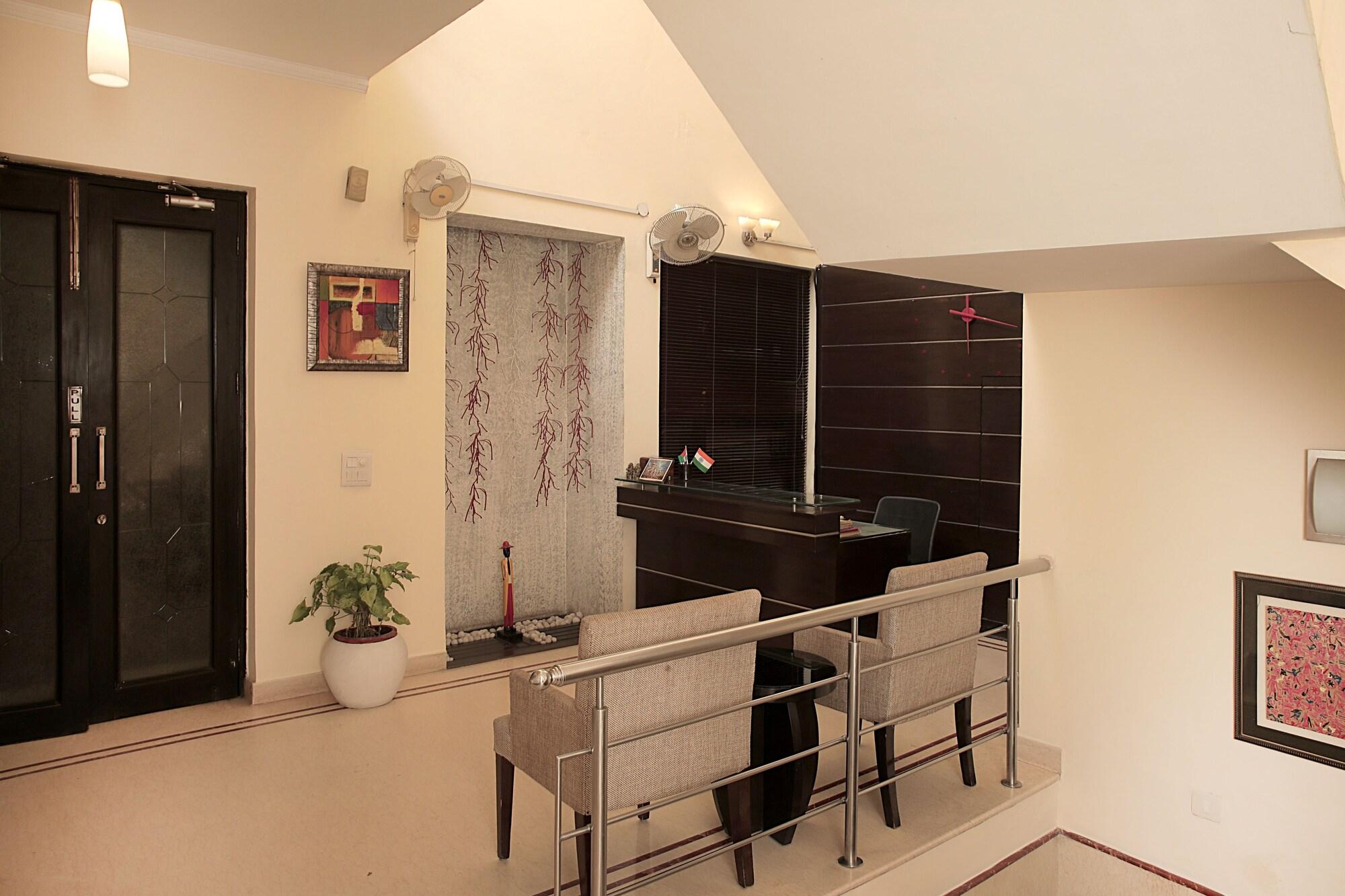Ahuja Residency Cyber City I 3/27