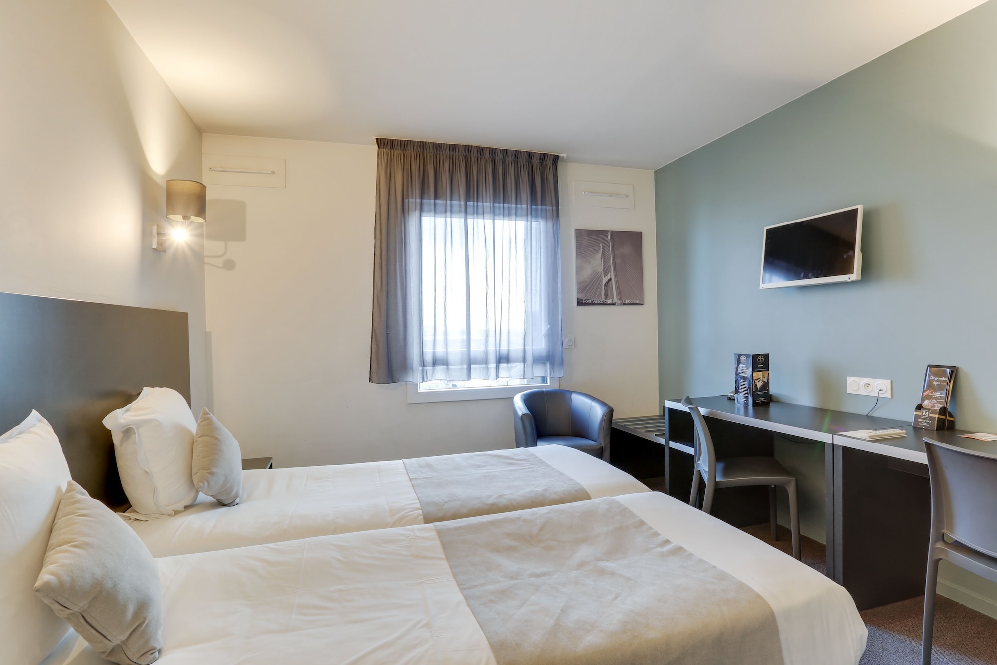 Comfort, Studio, Twin Beds