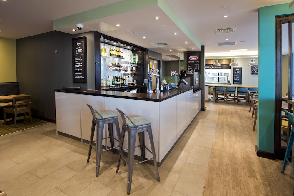 Premier Inn Manchester Salford Media City Hotel 33/44