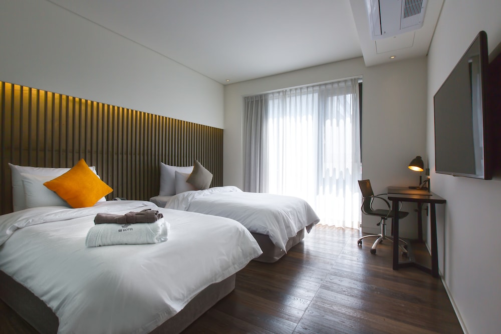 SUPERIOR, TWIN BEDS