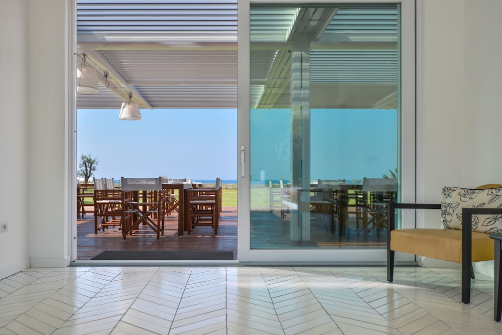 Savoy Beach Hotel 23/50