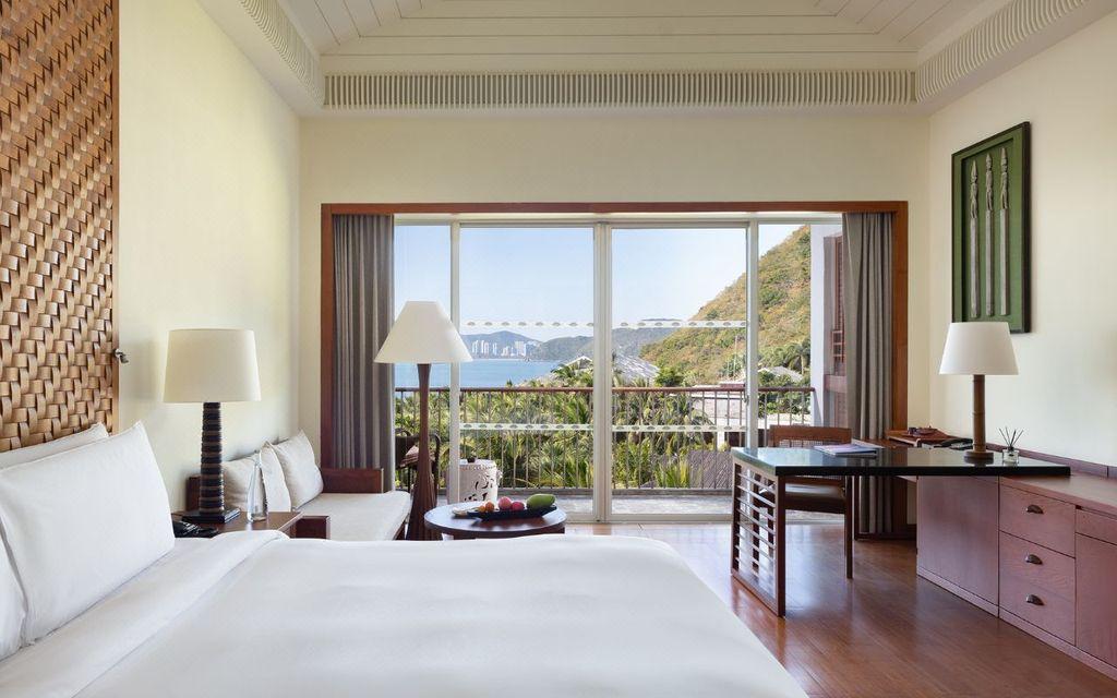Premier, Double Bed, Sea View