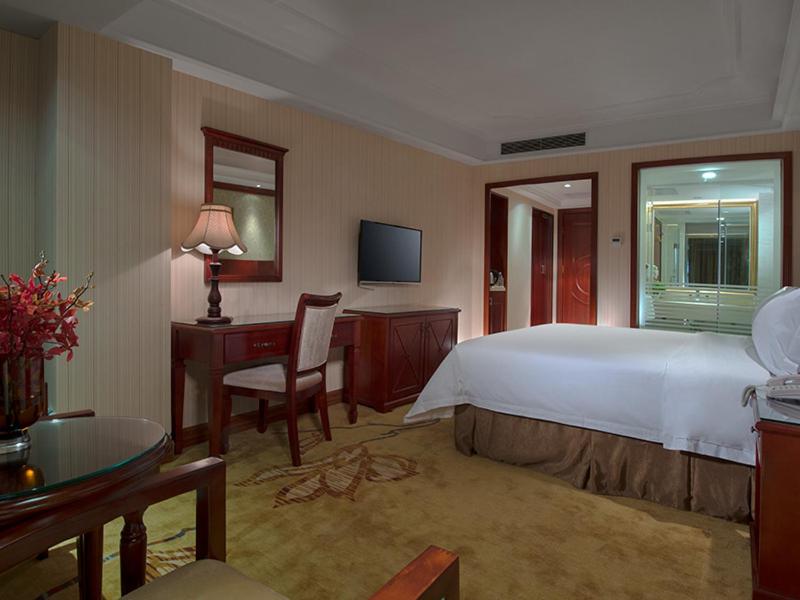 Viennahotel Shenzhen Futian Bagua Road 7/20