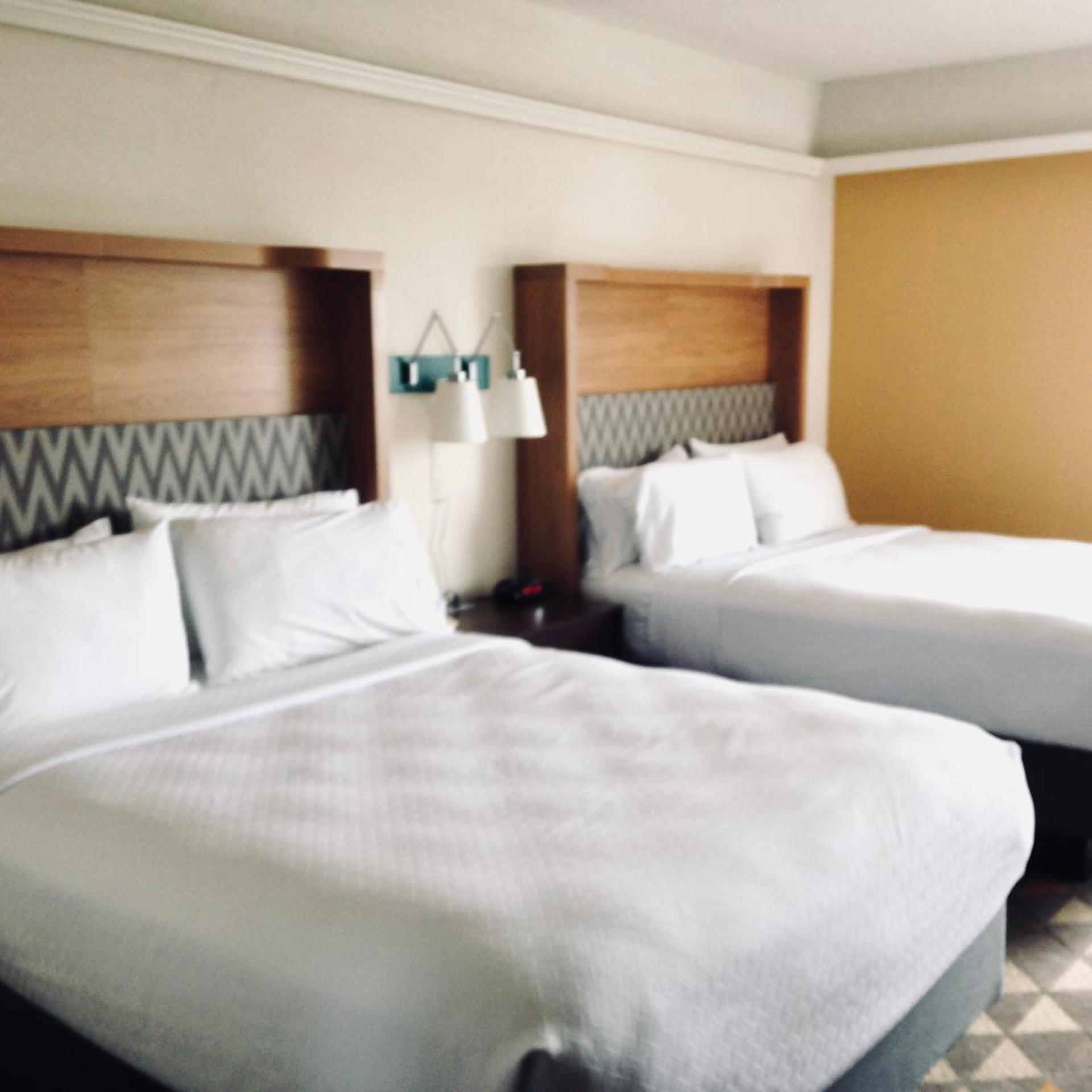 Deluxe, 2 Queen Beds, Accessible