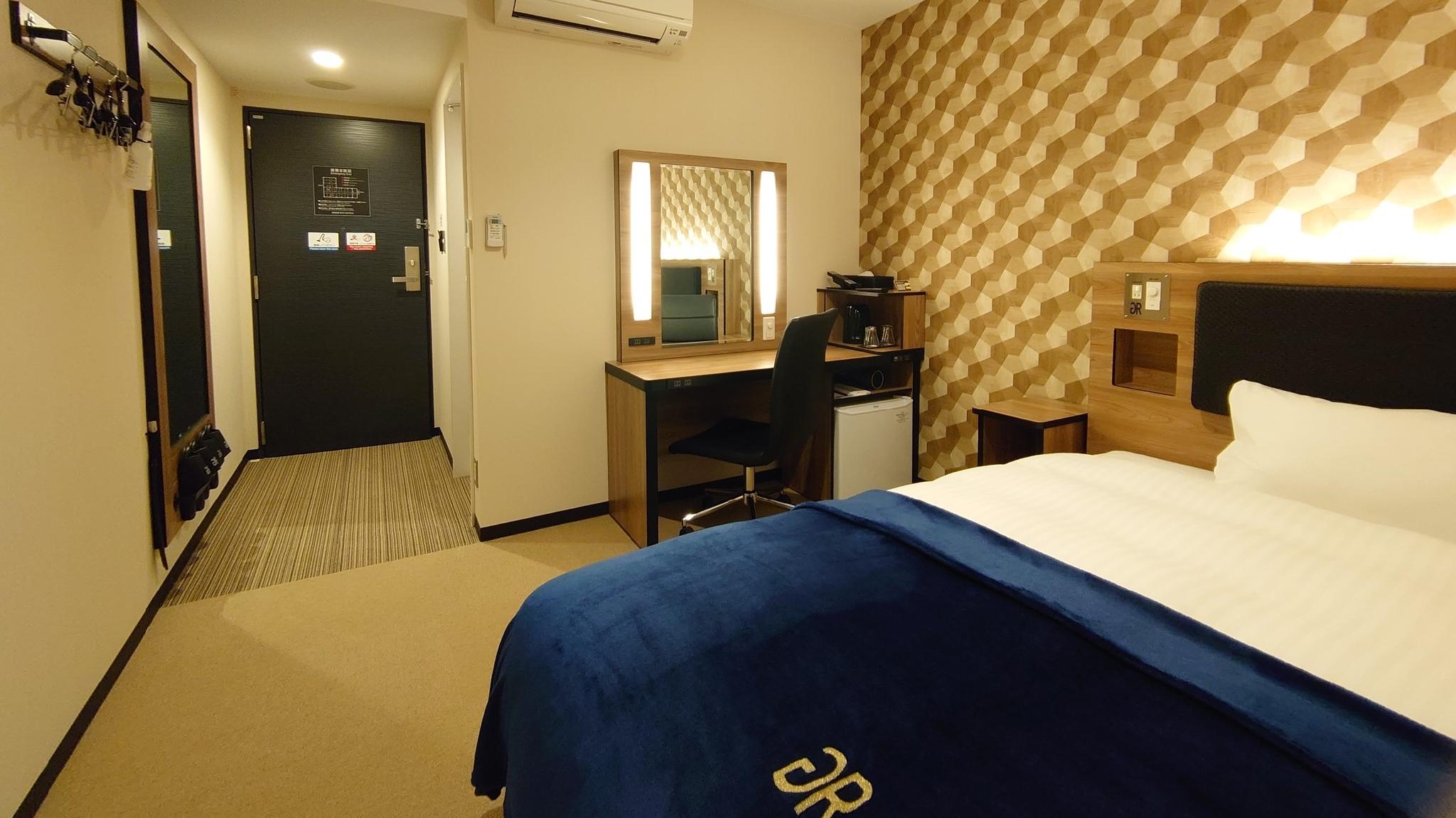 Room, Double Bed, Smoking