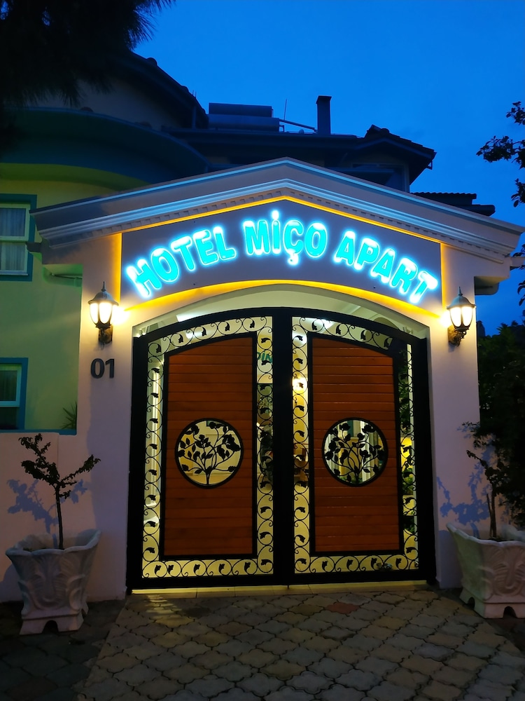 Hotel Mico 2/50