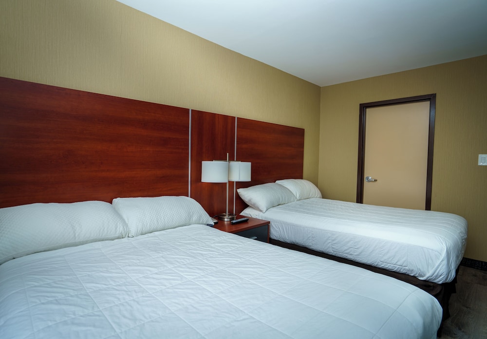 Sky Hotel Flushing/Laguardia Airport 10/20