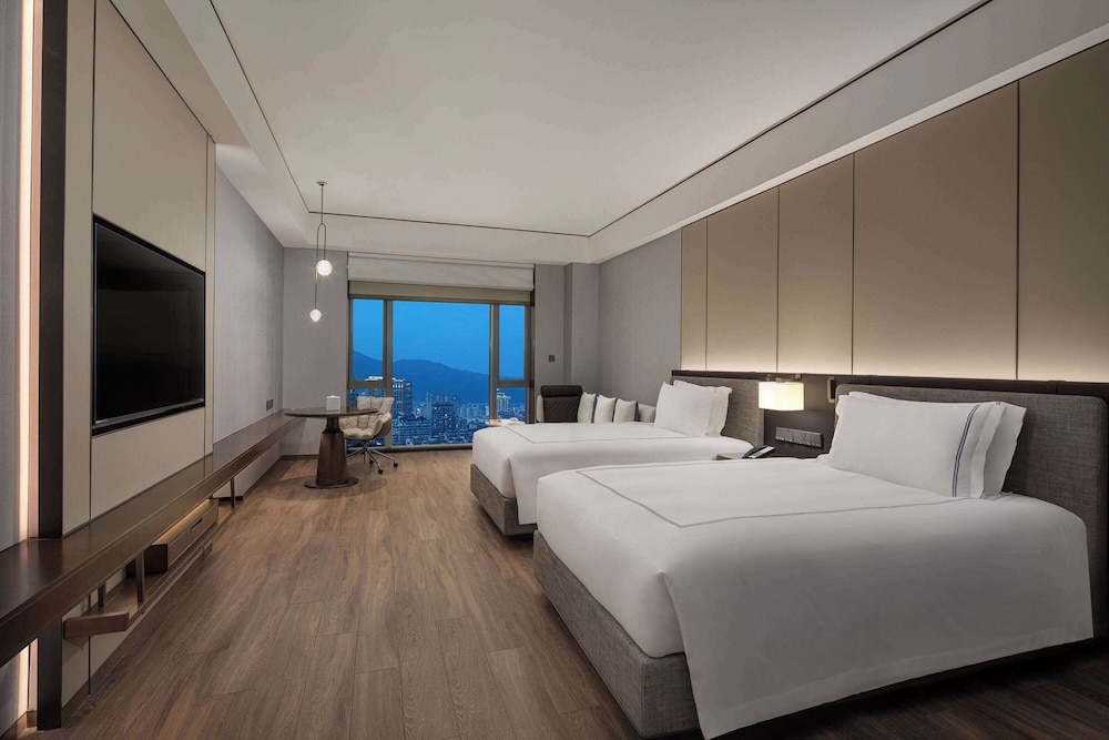 Leisure, 2 Double Beds