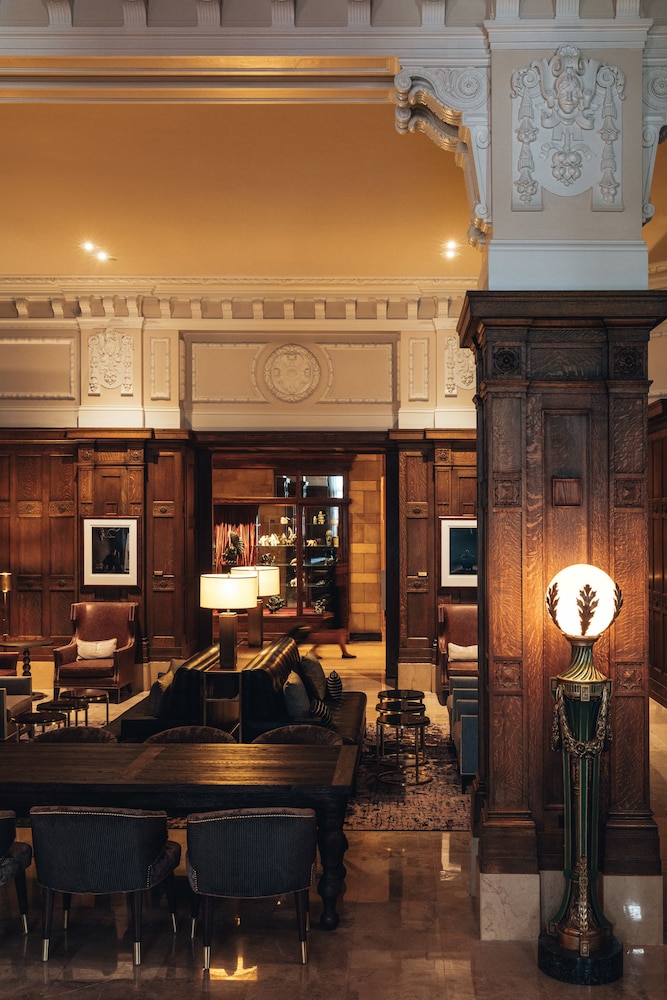 Fairmont Chateau Laurier Gold Experience 2/24