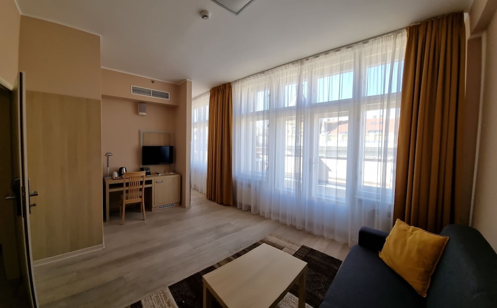 Amarilis Jerome Hotel 44/57