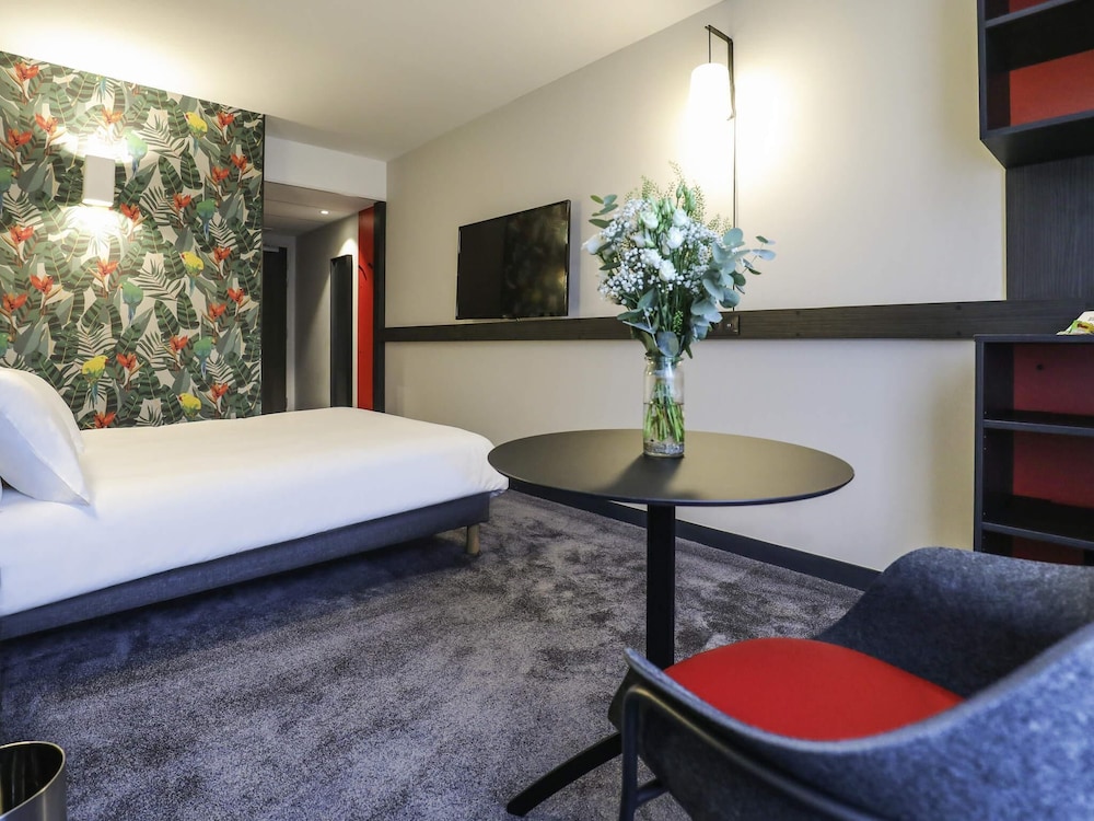 Ibis Styles Puteaux Paris La Defense 58/74