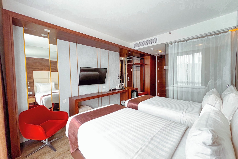 غرفة سوبيريور عائلية بسريرين منفصلين، Asialink Hotel By Prasanthi 2/6