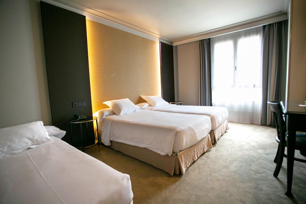Hotel Sercotel Ciudad de Oviedo 1/39