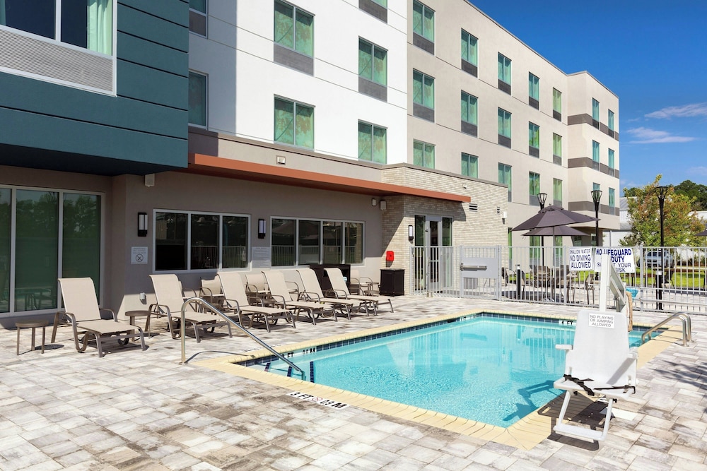 Fairfield Inn & Suites Coastal Carolina Conway 3/31