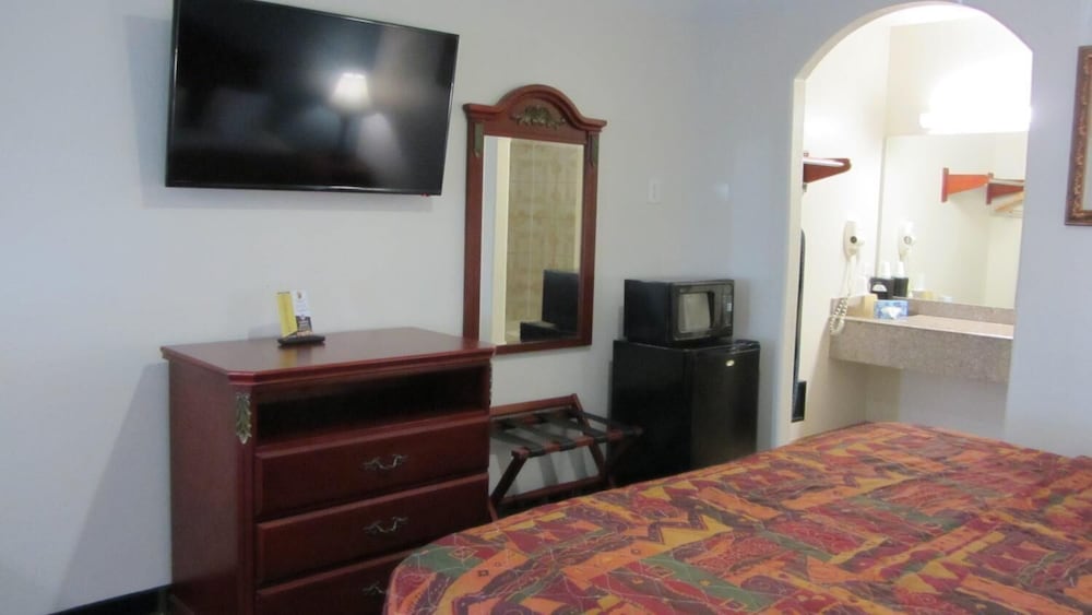 Regency Inn 29/30
