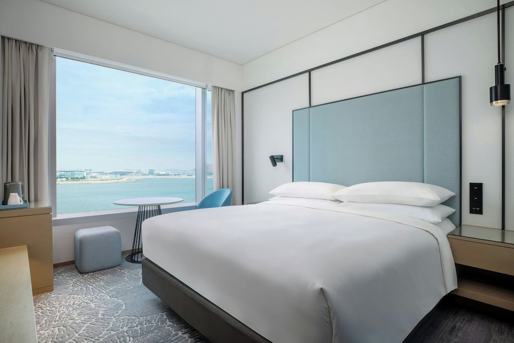 Four Points by Sheraton Hong Kong, Tung Chung 5/31