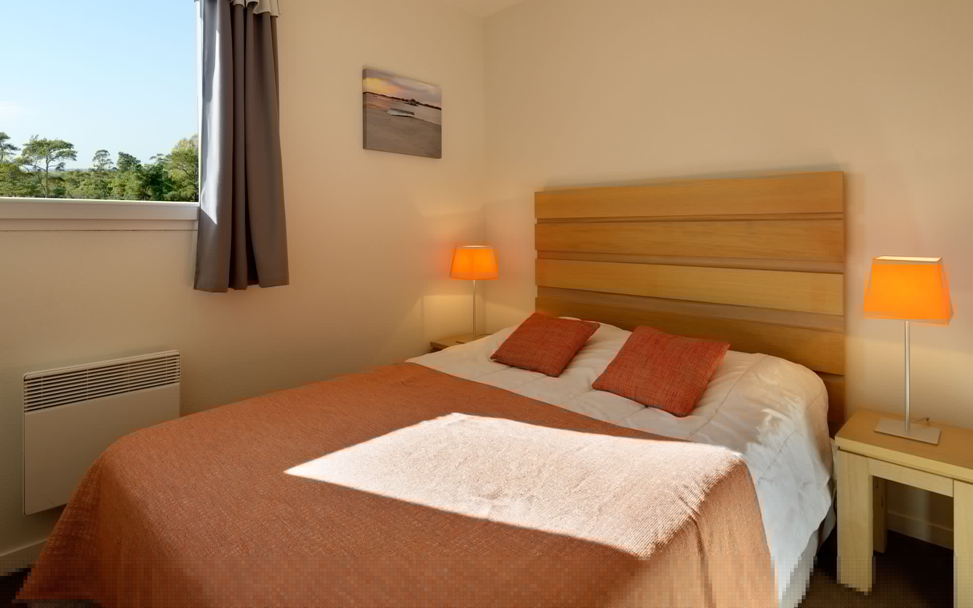 2 Rooms, Twin Beds, Sofa