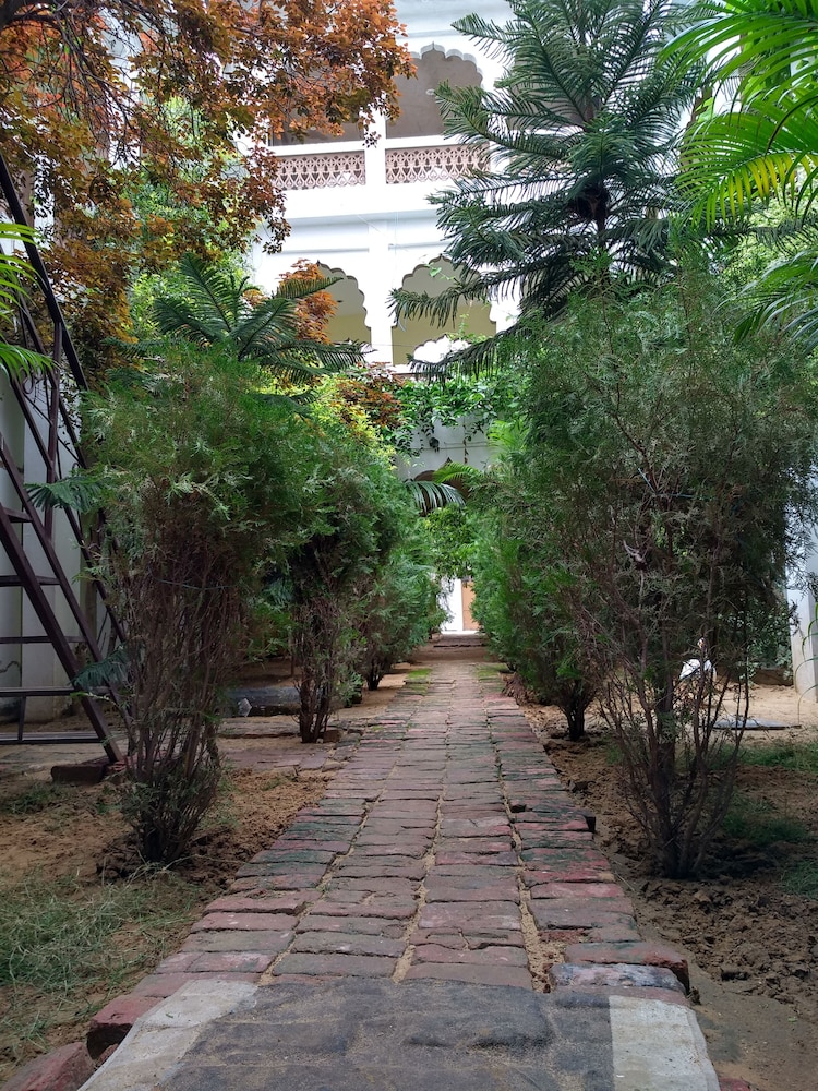 Hotel Radhika Palace Pushkar 28/41
