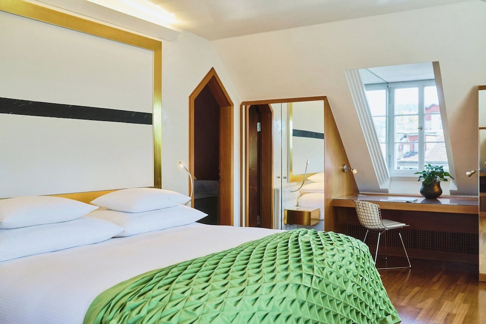 ROOF TOP, PENTHOUSE SUITE, TERRACE
