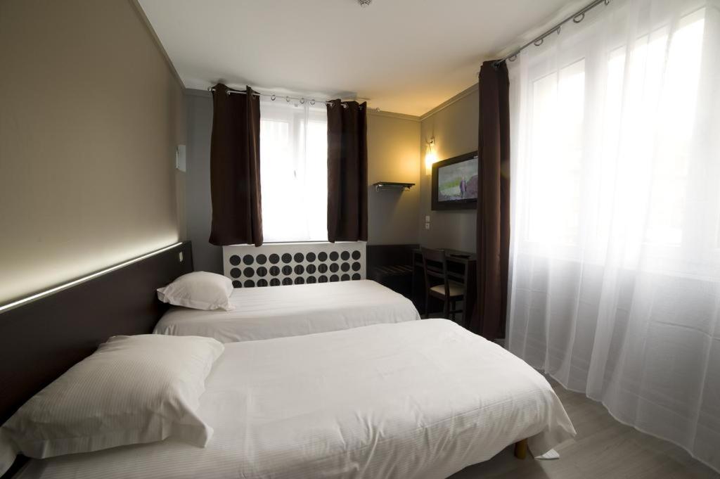 Citadel Hotel 10/61