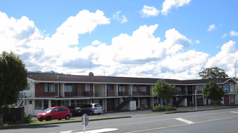 Kuirau Park Motor Lodge 1/49