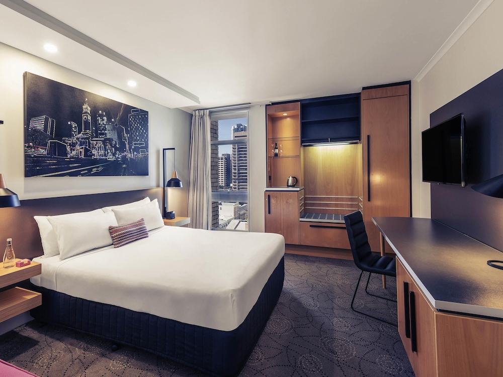 Mercure Brisbane King George Square 22/73