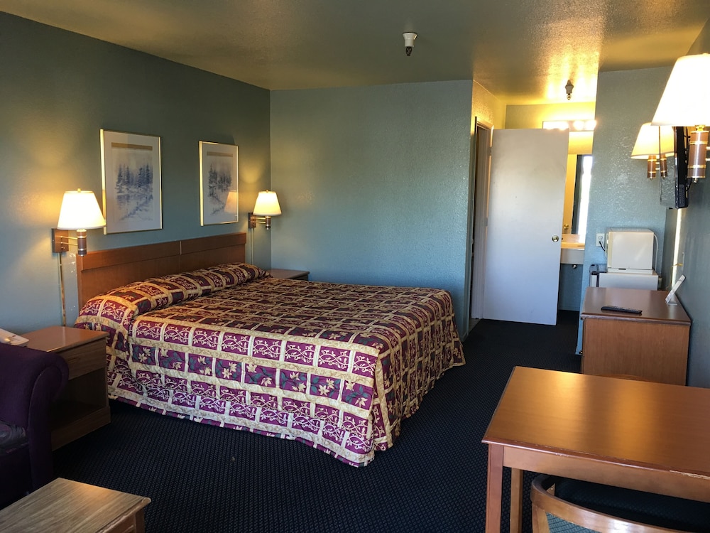Applegate Inn 15/35