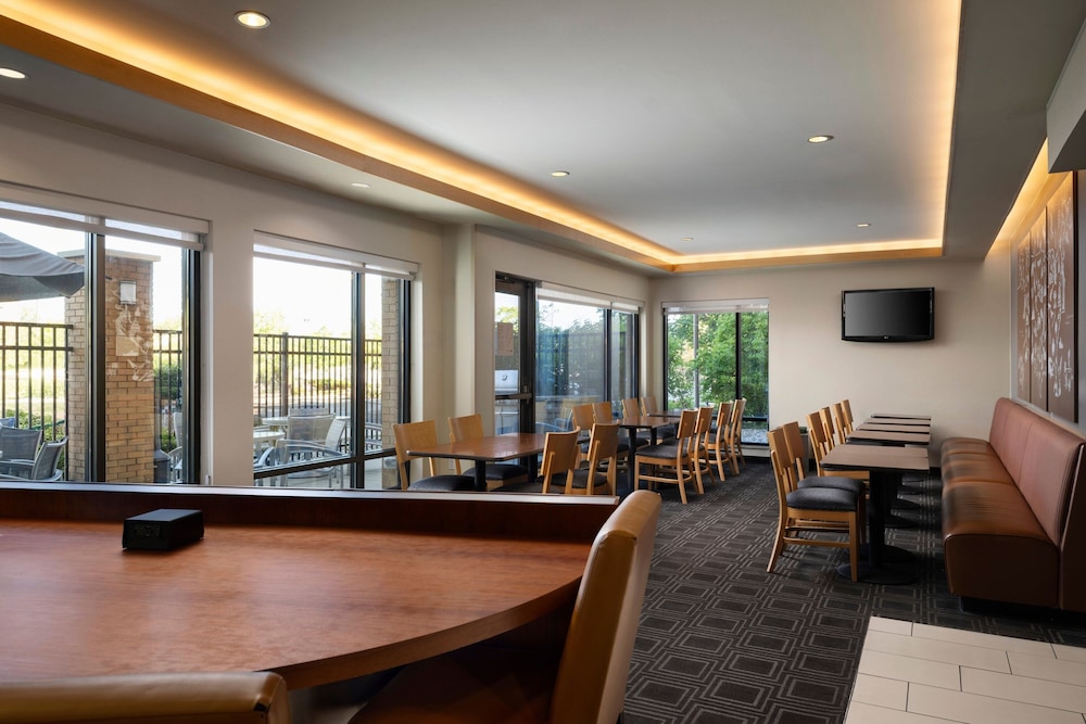 Towneplace Suites By Marriott Ann Arbor 29/51