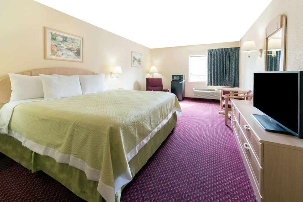 Days Inn by Wyndham Mount Vernon 10/50