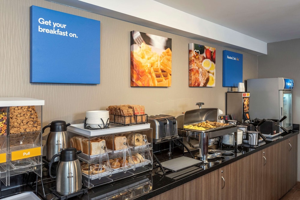 Comfort Inn Brossard 34/37