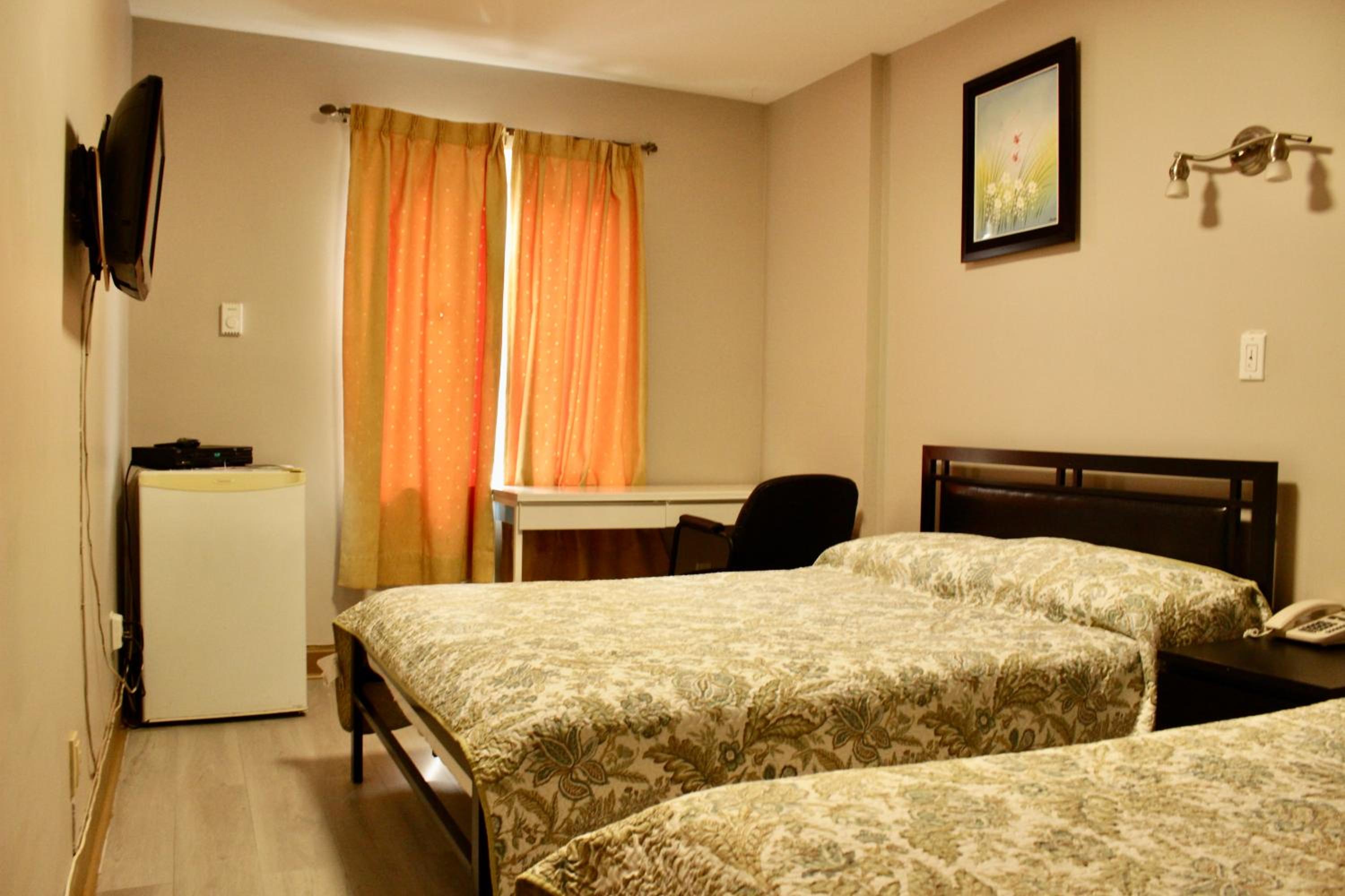 Hotel Victor 5/33