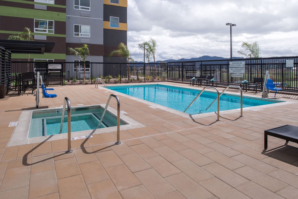 Courtyard By Marriott Temecula Murrieta 25/45