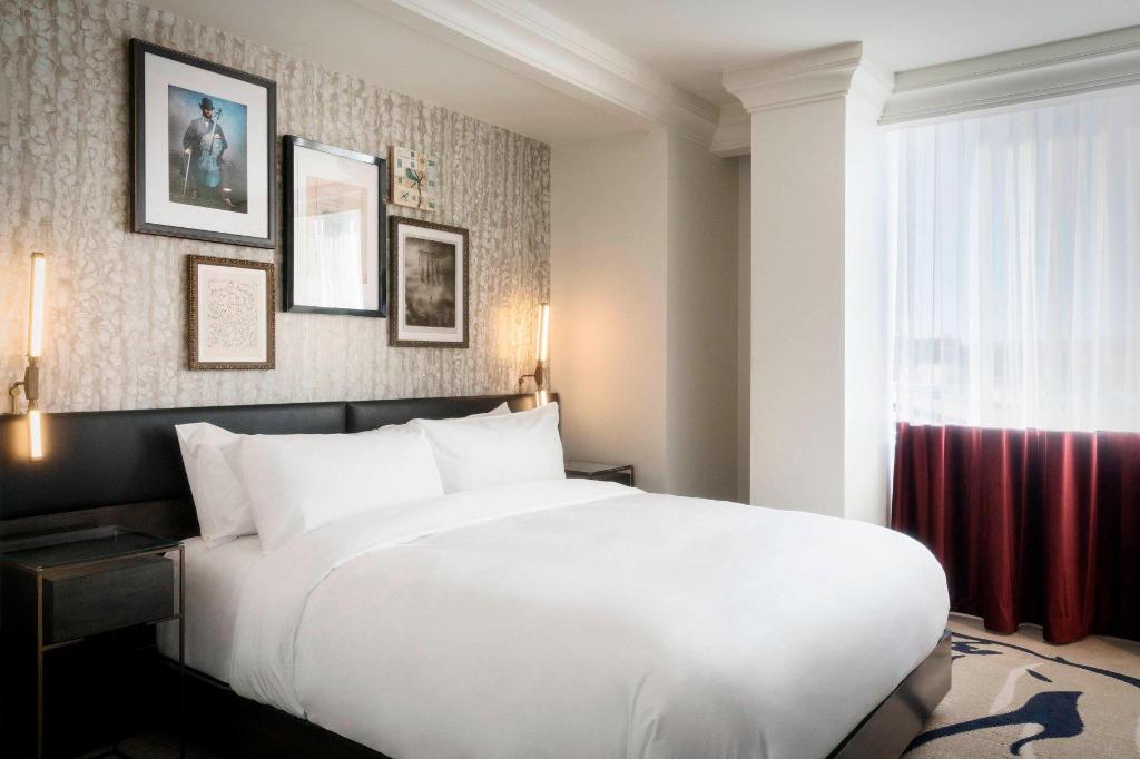1 Bedroom, Presidential, Music, Suite, King Bed, Sofa, Balcony, High Floor