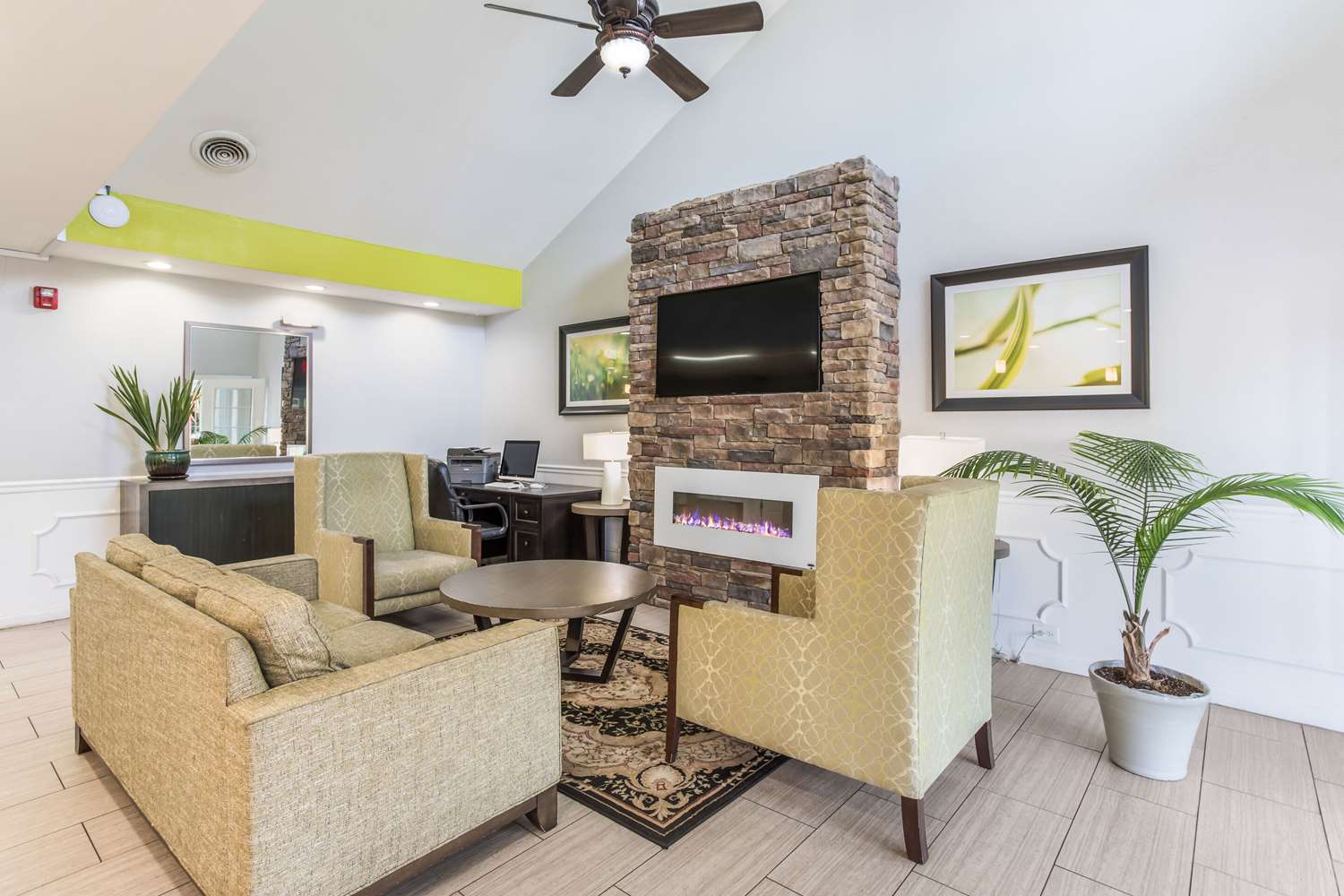 Quality Inn Gallatin-Nashville Metro 25/33