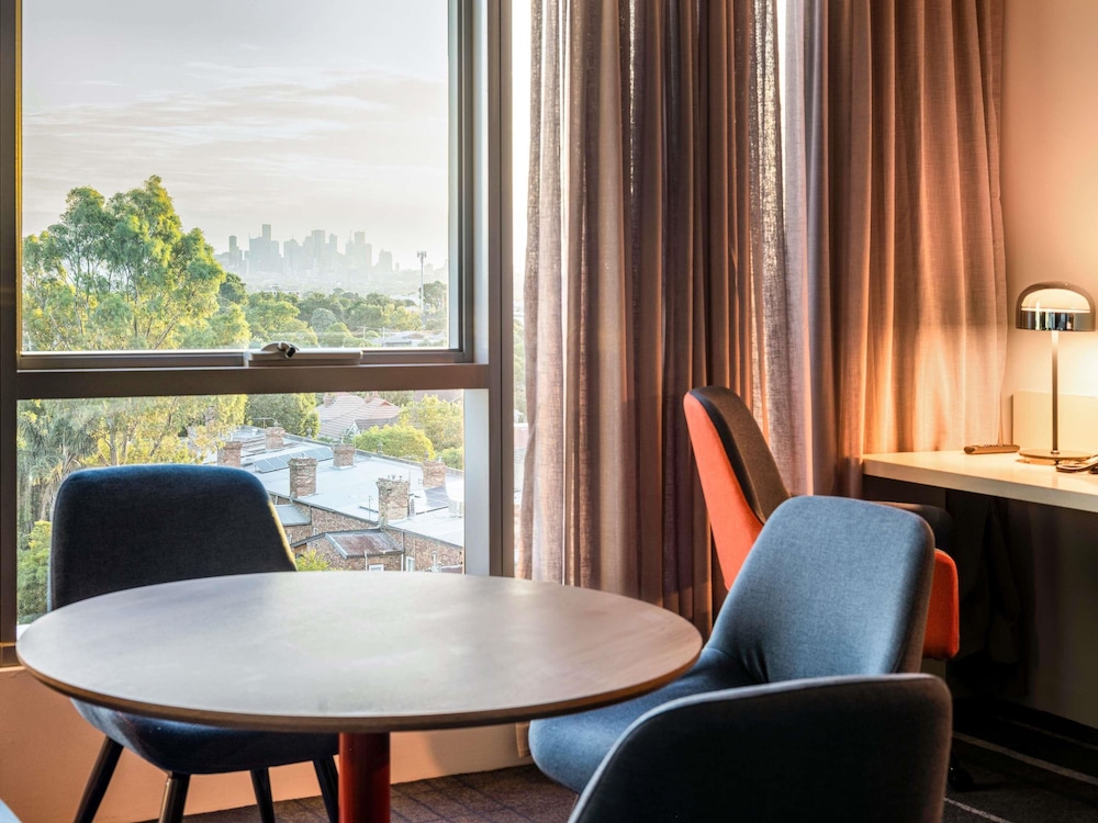 Novotel Melbourne Preston 76/94