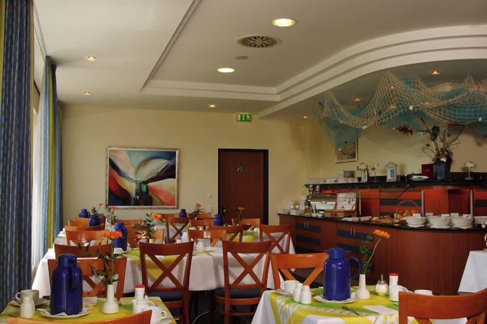 Intercityhotel Stralsund 38/47