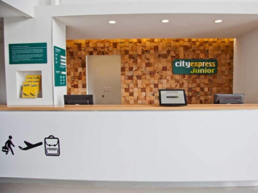 City Express Junior by Marriott Ciudad Del Carmen Aeropuerto 5/44